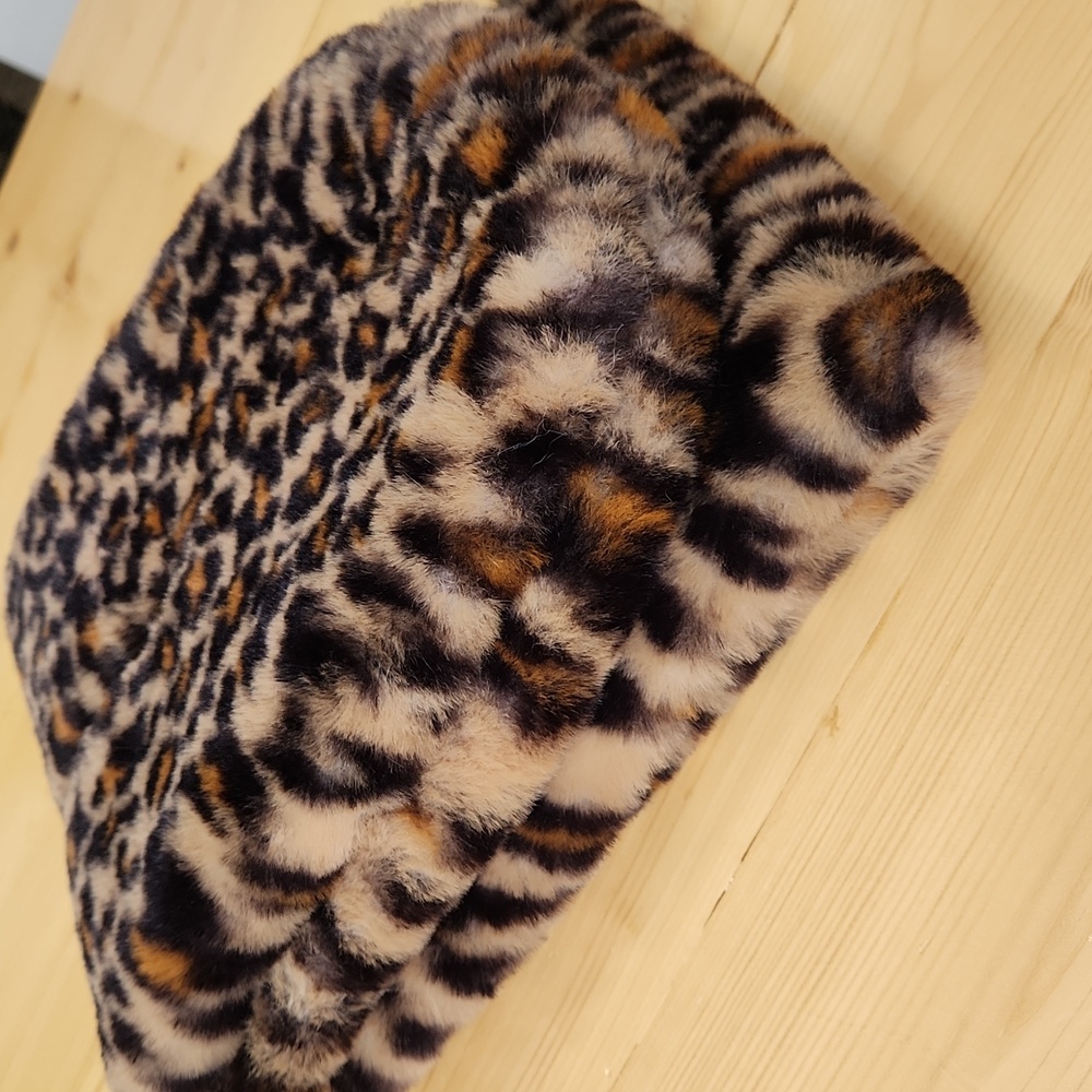 Zara Leopard Print Wrap Scarf Stole Faux Fur - Picture 12 of 12